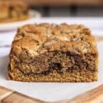 coffee cake with crunchy topping