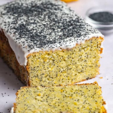 lemon poppy seeds loaf cake wiith limoncello glaze
