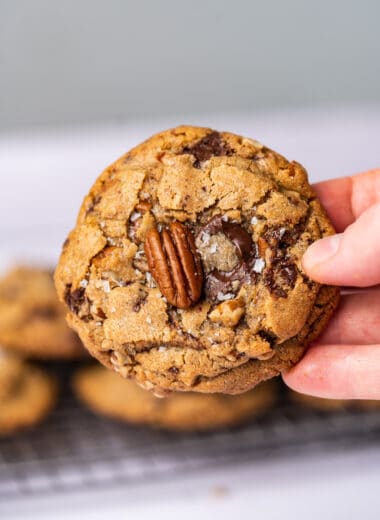 chocolate pecan cookie